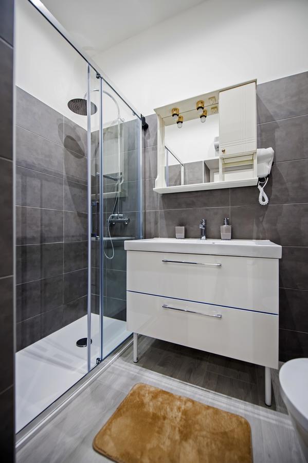 Garzoto Rooms And Studios Ровин Екстериор снимка