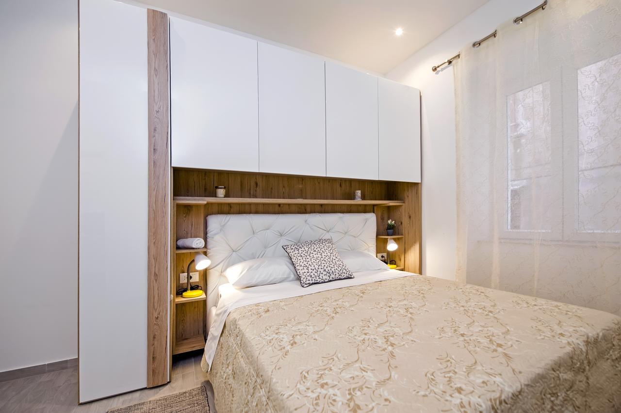 Garzoto Rooms And Studios Ровин Екстериор снимка